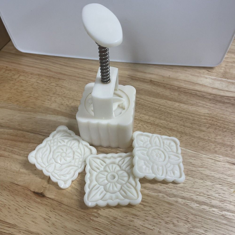 Set Of 4 Round & Square Mold Bath Bomb/shower Steamer Hand Press Or Cookie Press - Picture 3 of 12